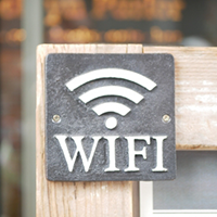 民泊wifiを設置して通信設備を充実させましょう